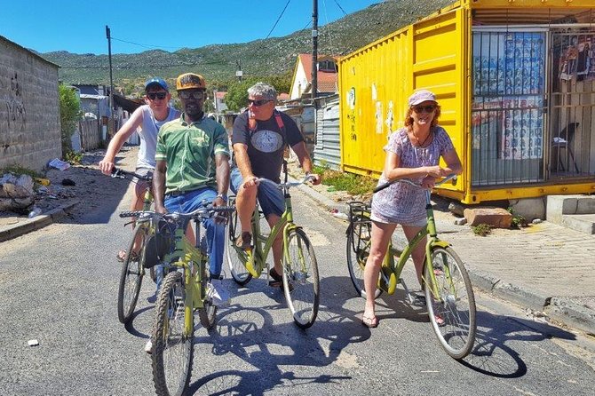 Bicycle Township Tour in Cape Town - Enjoying a Local Lunch