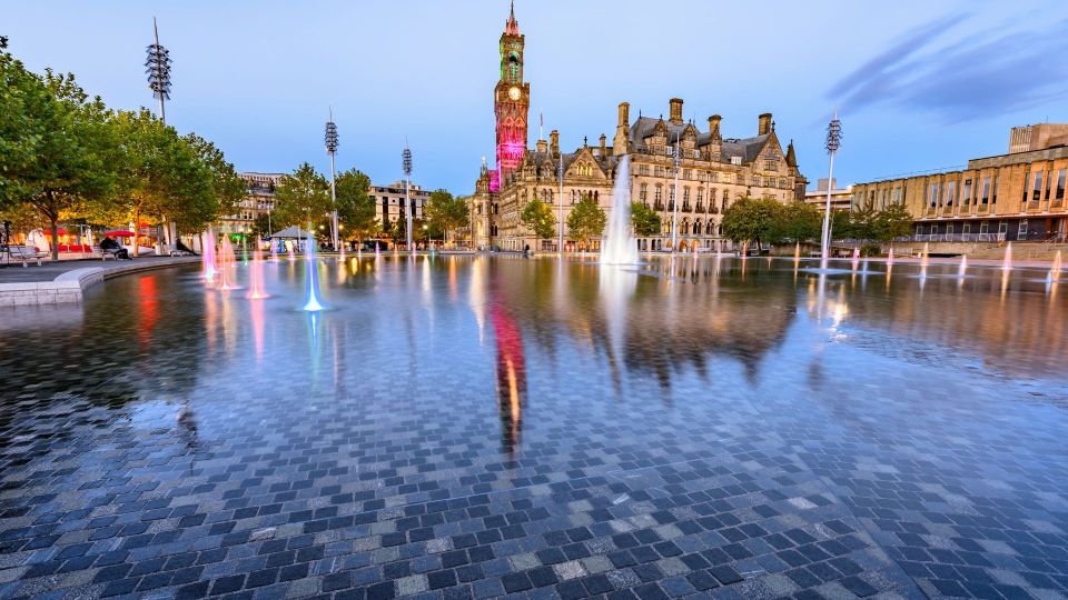 Bradford: Self-Guided Tour App and Big Britain Quiz - Requirements for Using the App