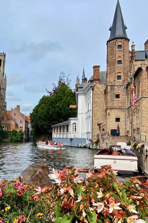 Bruges Day Tour From Paris Lunch Boat Beer Chocolate - Lunch at Local Restaurant