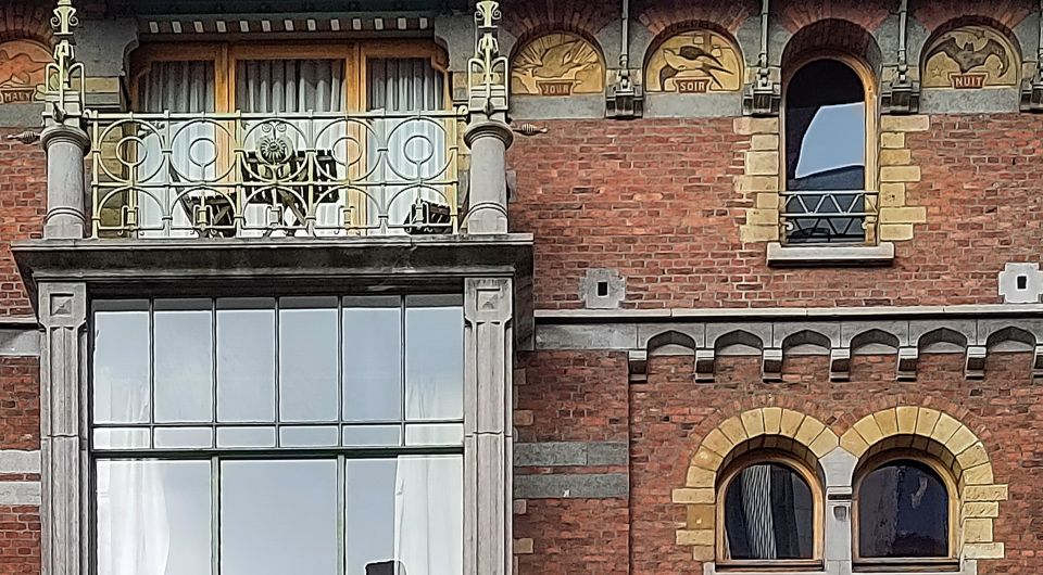 Brussels: Fall and Rise of Art-Nouveau Guided Tour - Tour Highlights