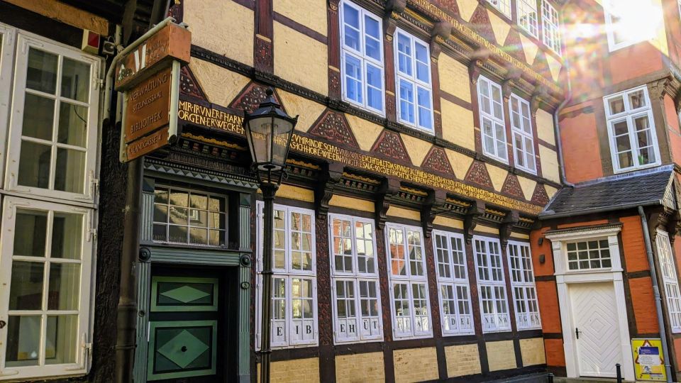 Celle: Romantic Old Town Self-guided Discovery Tour - Tour Features