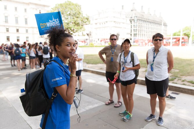 Changing of the Guard Ceremony & Central London Food Tour - Included in the Tour