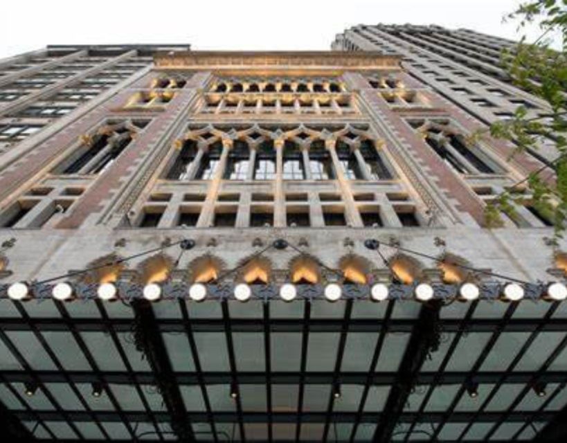 Chicago Loop Architecture Private Walking Tour - Opulent Elegance at Palmer House