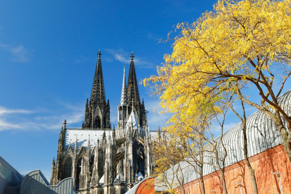 Cologne: Highlights Self-Guided Scavenger Hunt & Tour - Requirements for the Tour