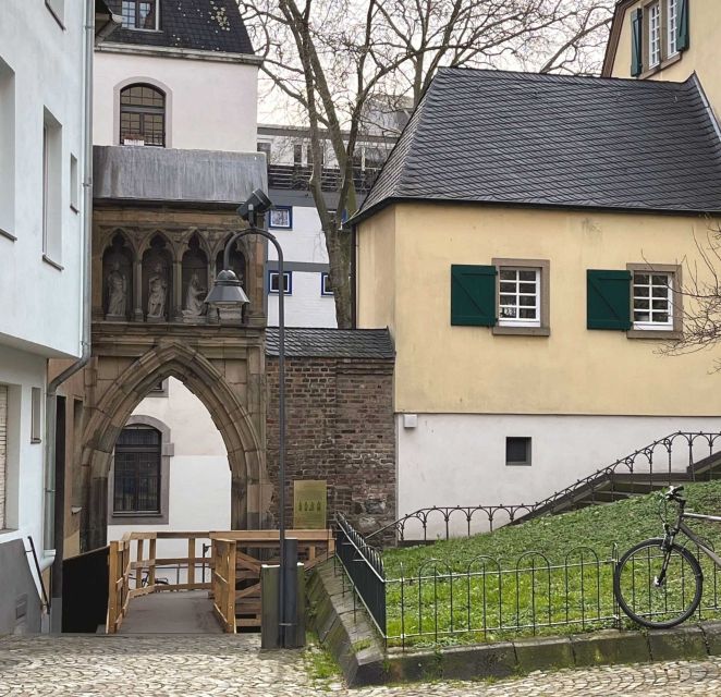 Cologne: Roman History Self-Guided Audio Guide Walking Tour - Tour Accessibility