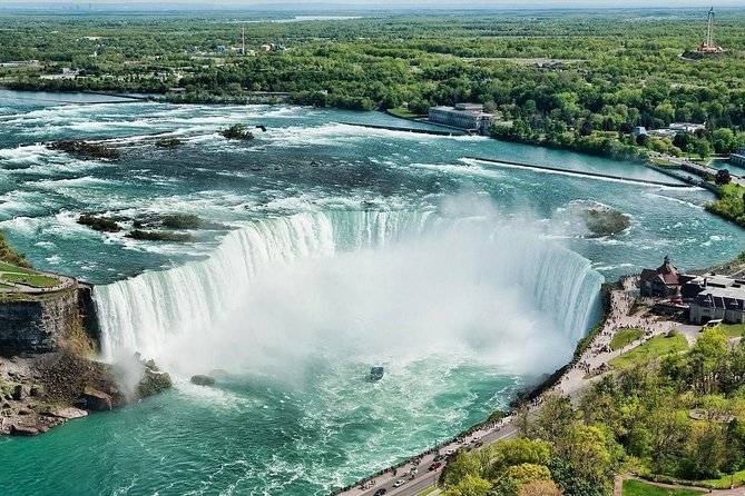 Departure Private Transfer: Niagara Falls to Toronto Airport YYZ in Luxury Van - Confirmation and Booking