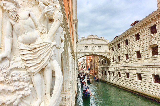 Ducal Venice, Historical Walking Tour & Skip the Line Doges Palace - Meeting and Pickup