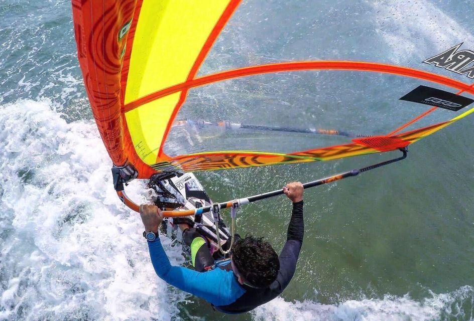 Empuriabrava Windsurfing Weekend: Multiactivity Pack - Instructor Languages