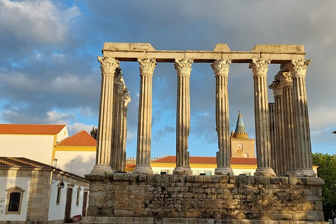 Évora Private Walking Tour, By Local Guide - Accessibility and Physical Fitness