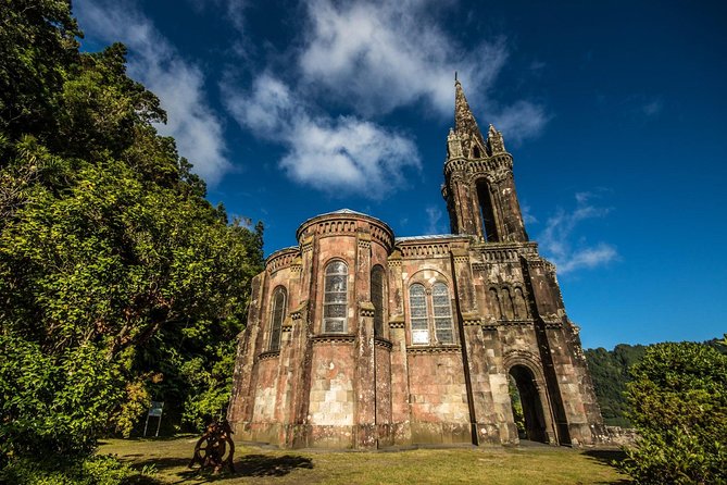 Explore Furnas by Van - Full Day Tour With Lunch and Thermal Baths - Soaking in Thermal Baths