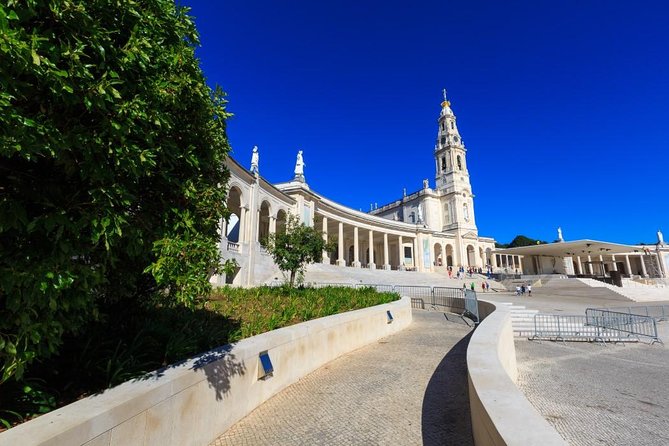 Fatima Sanctuary Private Tour From Lisbon - Visiting Fatima Sanctuary