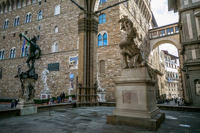 Florence Sightseeing Walking Tour With a Local Guide - Exploring the Church of Santa Croce