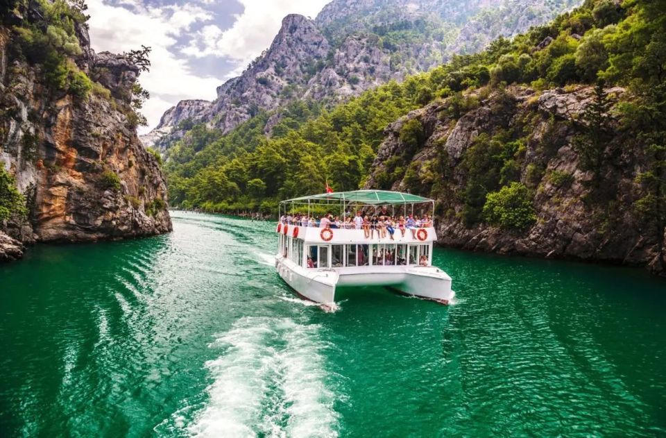 From Alanya: Green Canyon Tour - Lunch at the Lakeside Restaurant