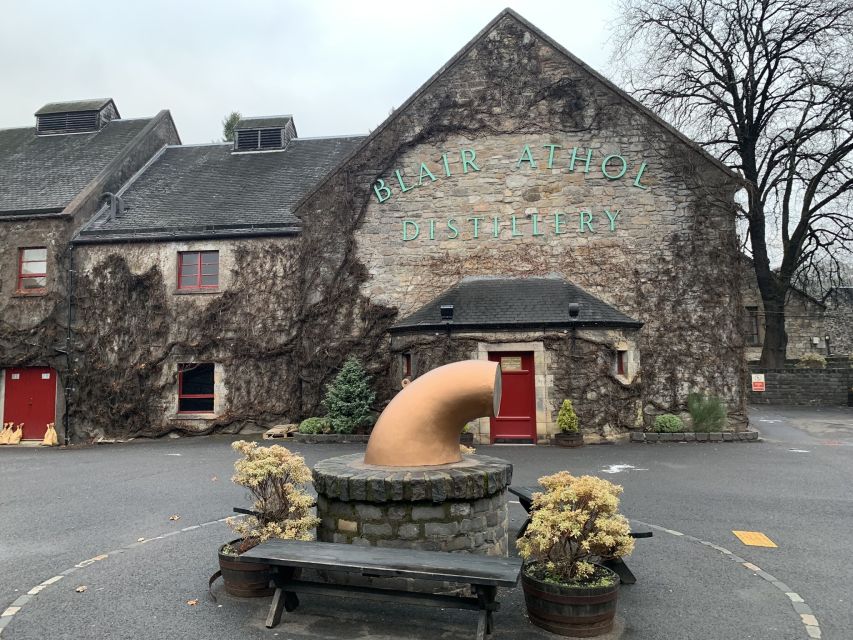 From Glasgow or Edinburgh: Scottish Whisky Tour - Lunch at House of Braur