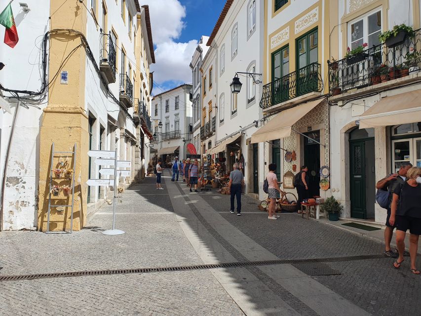 From Lisbon: Evora and Monsaraz Full-Day Tour - Chapel of Bones