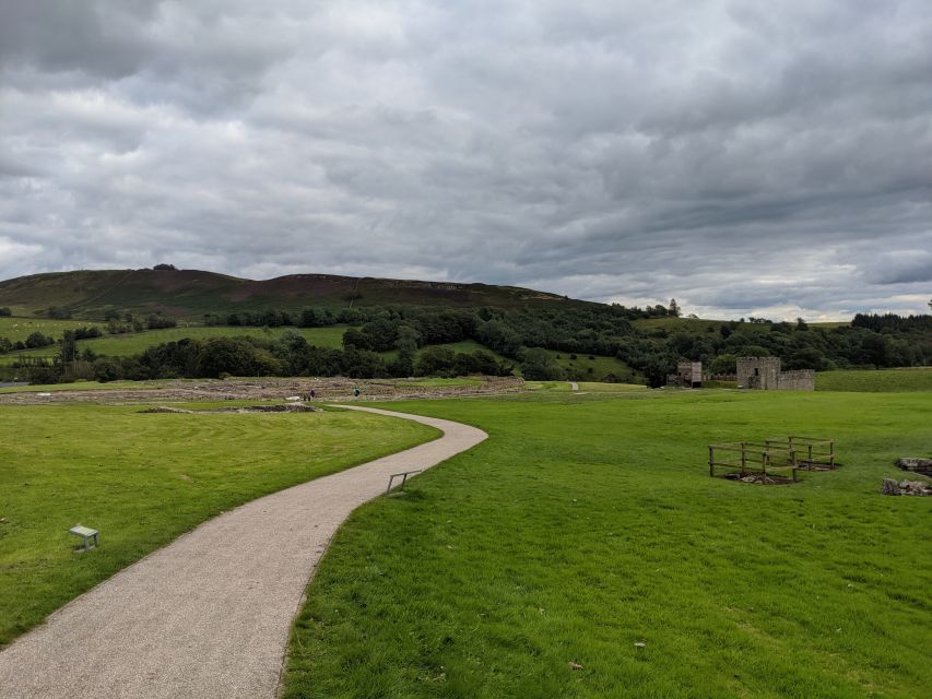 From Newcastle: Hadrians Wall Day Tour - Enjoying Local Food