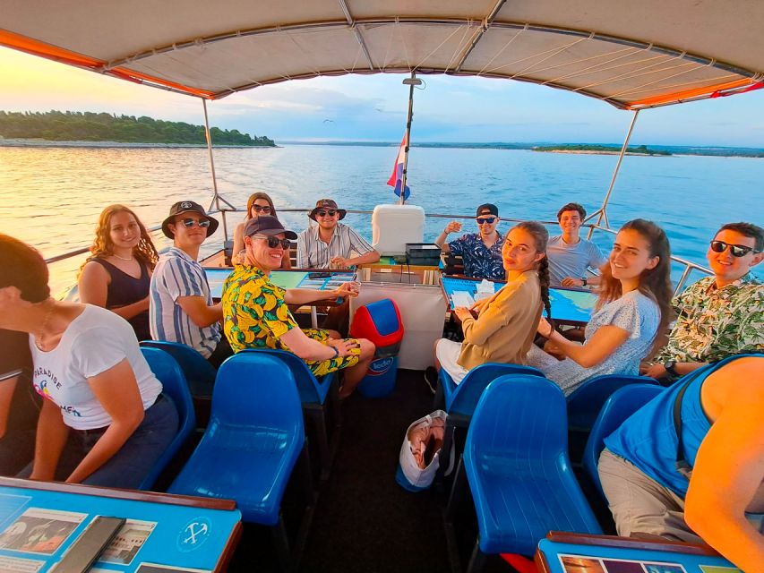 From Pula: Island Stop and National Park Day Cruise - Cuisine and Beverage Options