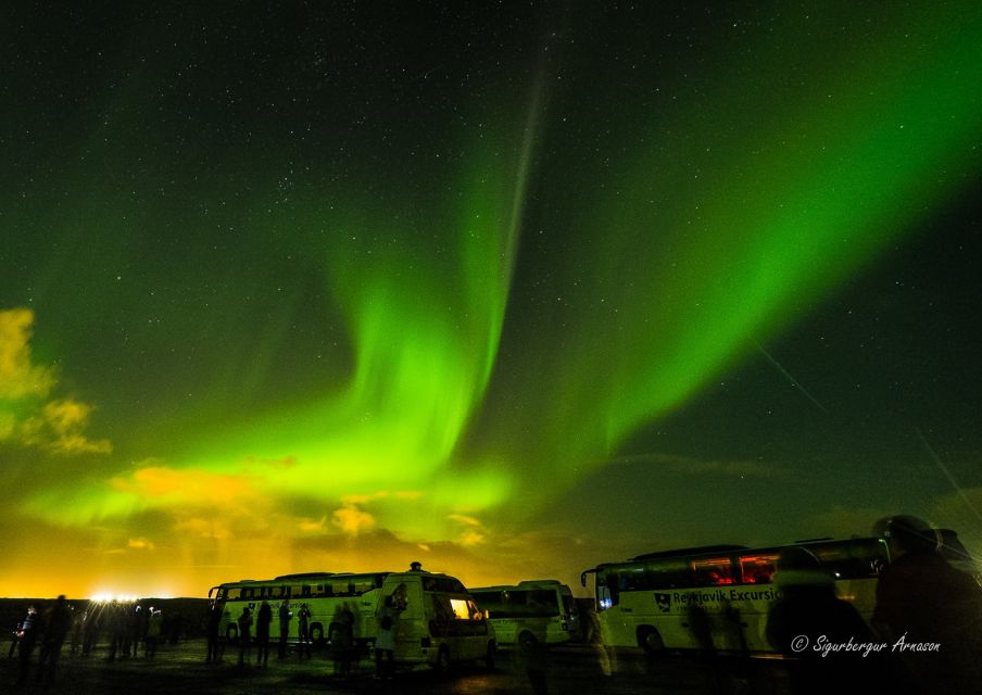 From Reykjavik: Northern Lights Tour - Tour Logistics