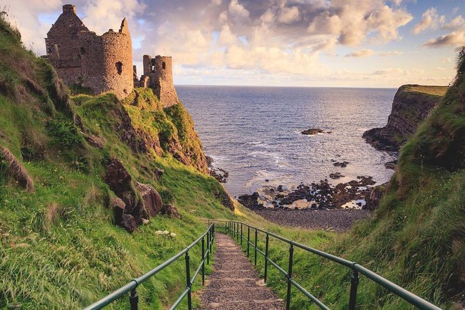 Giants Causeway Day Tour From Dublin - Discover Northern Irelands Highlight