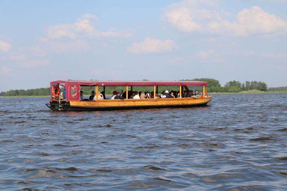 Giethoorn: Private Guided Canal Cruise With Coffee and Tea - Booking Information