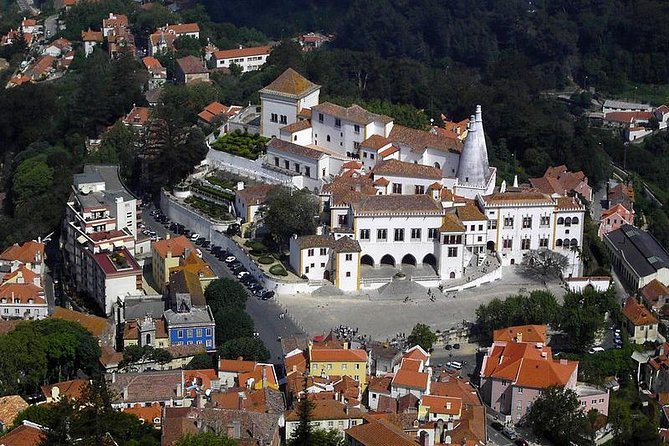 Group to Pena Palace, Sintra (pass by Regaleira) and Cascais - Itinerary