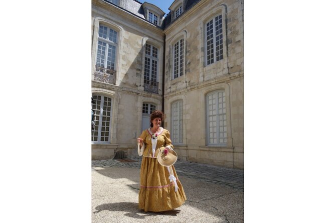 Guided Tour of La Rochelle the Splendor of Merchants in the 18TH Century - Booking and Confirmation Process