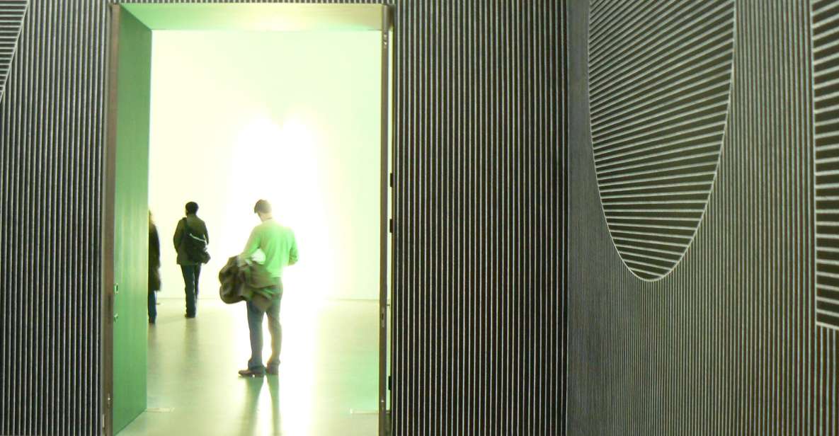 Guided Tour of Tate Modern - Included Services