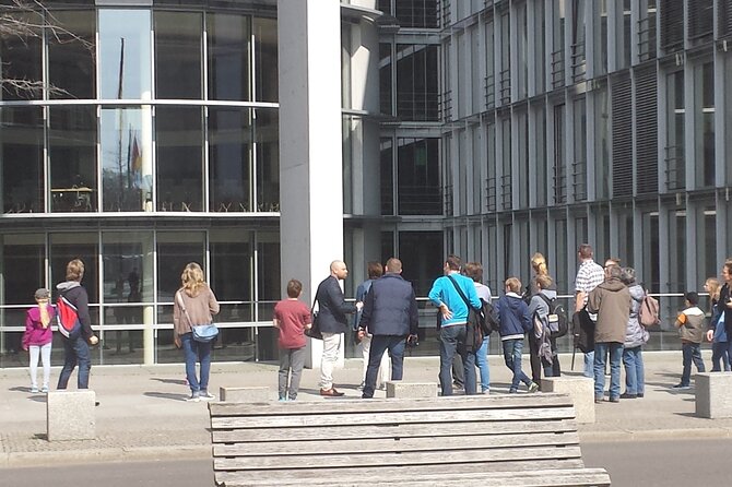 Guided Tour of the Government District to the Reichstag - Visitor Registration and Restrictions