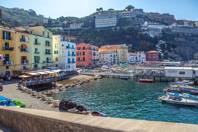 Guided Walking Tour of Sorrento & Street Food Experience - Panoramic Views of the Bay of Naples