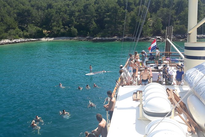Half Day All Inclusive Cruise to Islands Brac and Solta - Confirmation and Accessibility