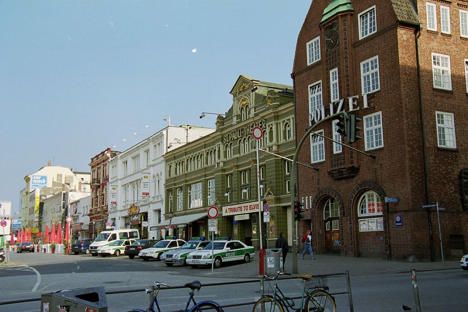 Hamburg: Line F Hop-On Hop-Off Bus and Boat Tour - Tour Highlights