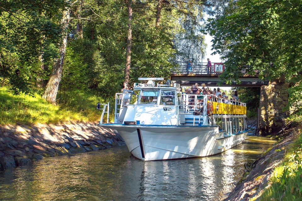 Helsinki: Sightseeing Canal Cruise With Audio Commentary - Degerö Canal