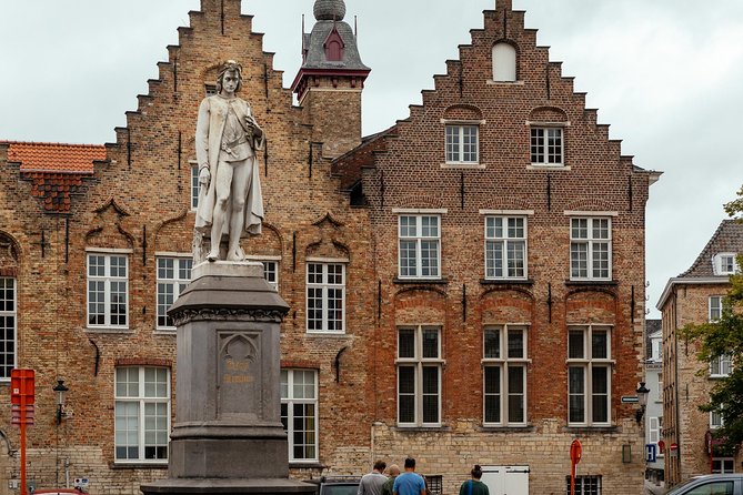 Highlights & Hidden Gems With Locals: Best of Bruges Private Tour - Citys Quirky History and Beer Culture