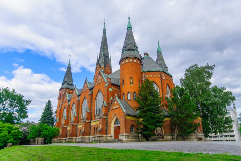 Inspiring Turku - Walking Tour - Admiring Turku City Library