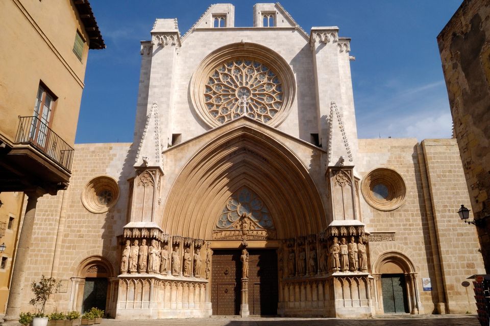 Intimate Insights: Private Tour of Tarragona and Sitges - Mercat Central De Tarragona