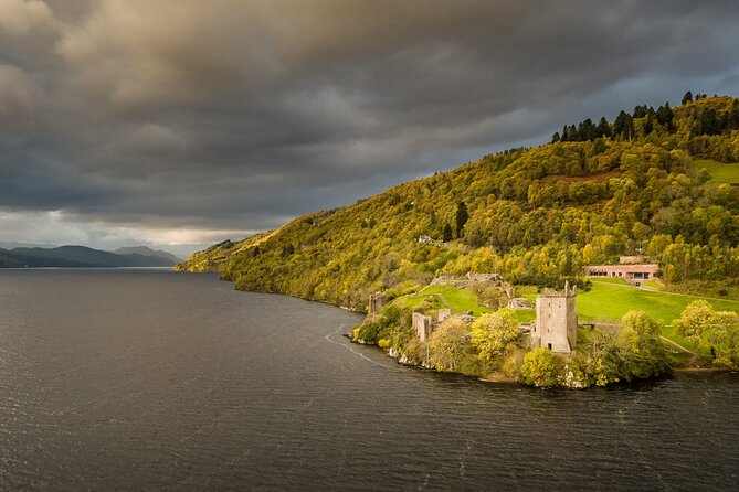 Inverness Clava Cairns, Culloden Battlefield and Urquhart Castle - Clava Cairns Exploration