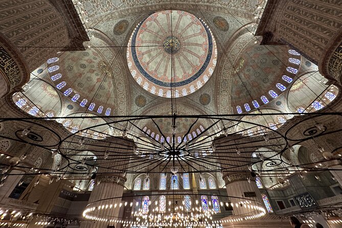 Istanbul Highlights Blue Mosque, Hagia Sophia, Cisterns and More! - Meeting and Pickup