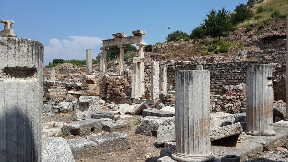 Kusadasi Port: Ephesus & Terrace Houses Tour (Skip-The-Line) - Iconic Celsus Library and Theater