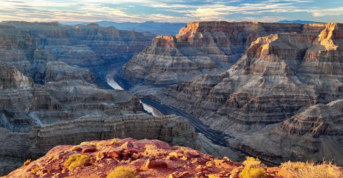 Las Vegas: Grand Canyon Trip + Las Vegas City Tour - Panoramic Views at Guano Point