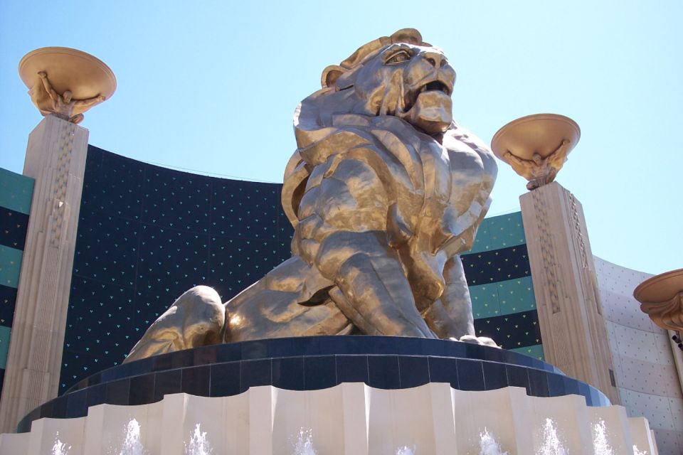 Las Vegas Strip: Self-Guided Walking Audio Tour - From Desert Railroad to Entertainment Capital