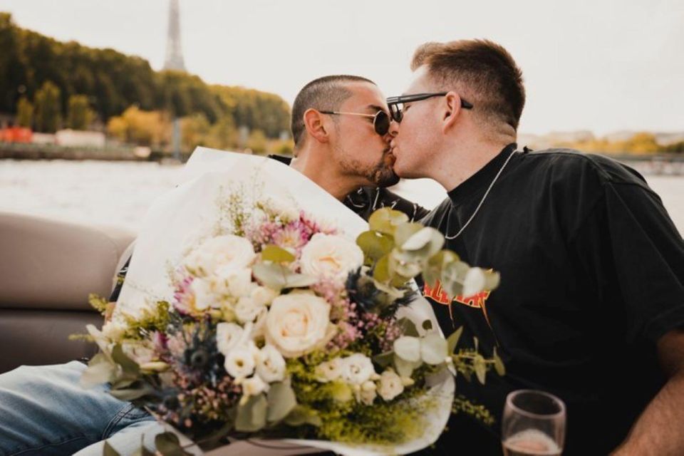 LGBTQIA+ Proposal / Private Boat Tour +1h Photographer - Customization Options