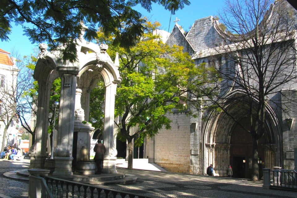 Lisbon: Guided Tour for An Overview of The City - Rossio Medieval City Center