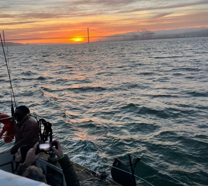 Lisbon: Sailboat Sunset Tour With a Drink - Complimentary Offerings