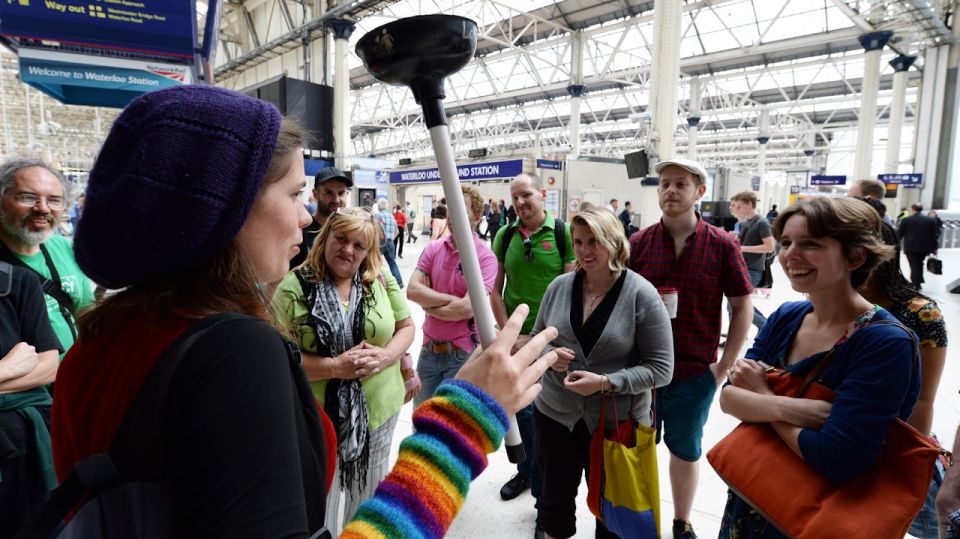 London: Guided Loo Tour - A Secret Pop-up Toilet