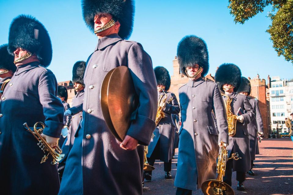 London: Private Changing of the Guard & Westminster Abbey - Private Walking Tour Highlights