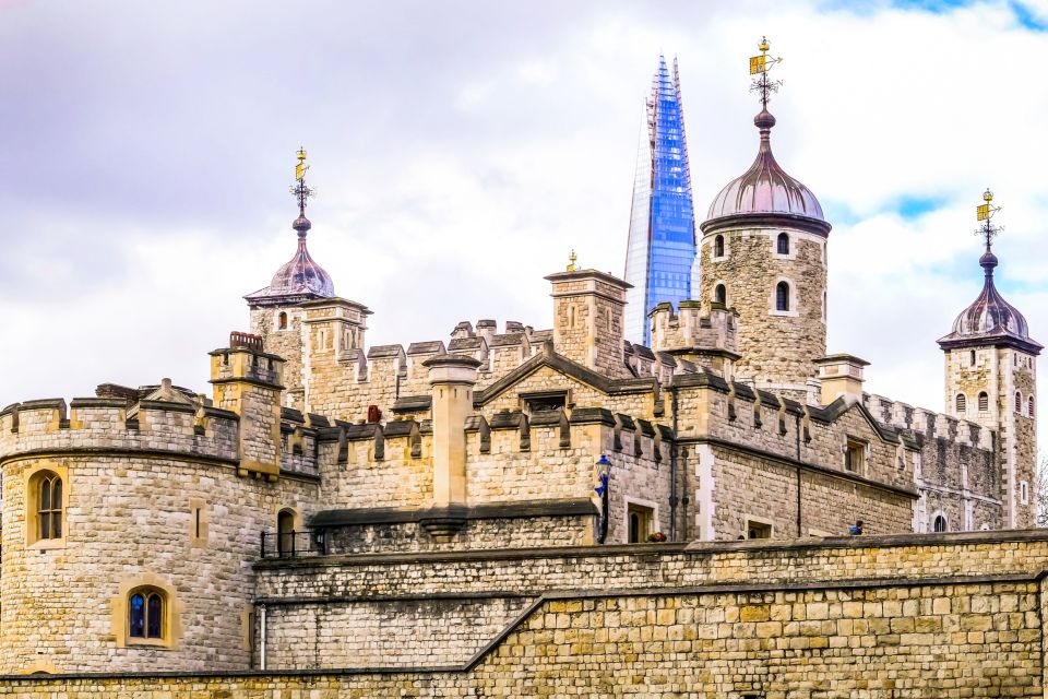 London: Tower of London and Tower Bridge Early-Access Tour - Opening Ceremony Witness