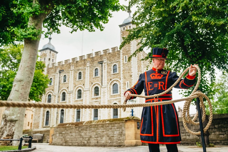 London: Tower of London, Beefeater Welcome, and Crown Jewels - Touring the White Tower