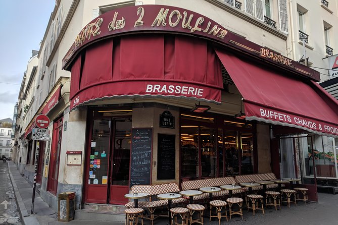 Lost Lovers of Montmartre Experience in Paris - Solve Clues to a Love Story