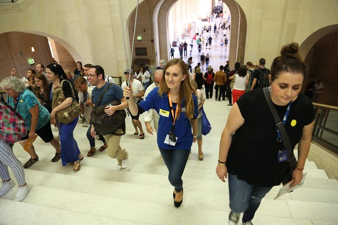 Louvre Museum Masterpieces Guided Tour With Reserved Access - Accessibility and Group Size