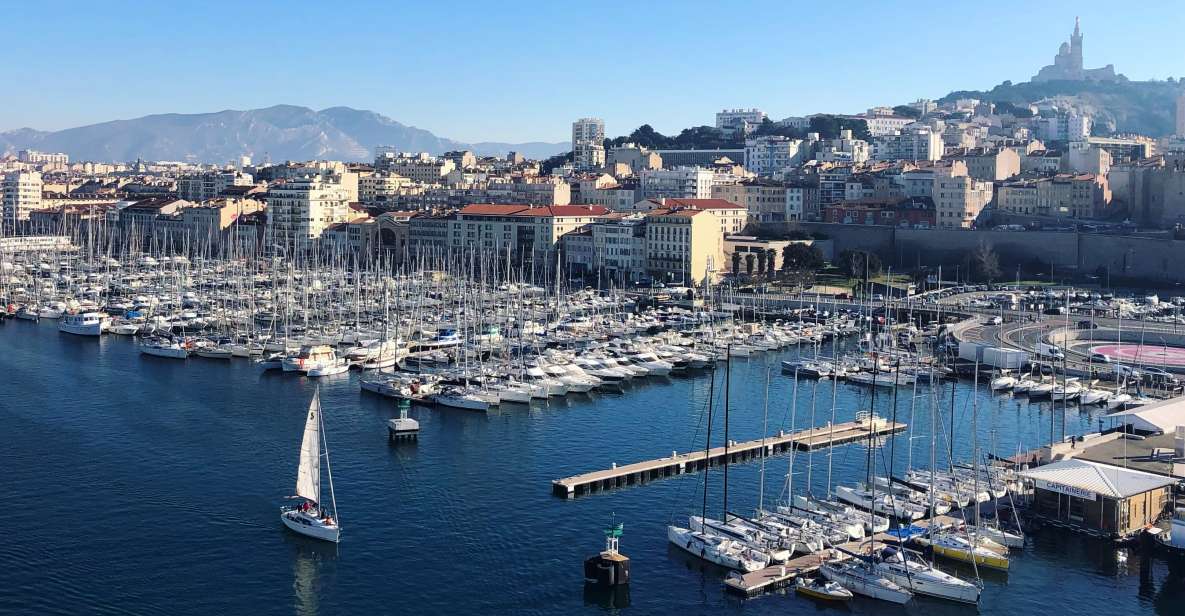 Marseille: The Old Port and the Panier - Meeting the Professional Tour Guide